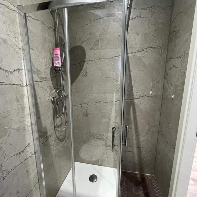 Le 13 - Petit F2 rénové Mulhouse centre - stationnement gratuit - Apartamento de 1 dormitorio - 11