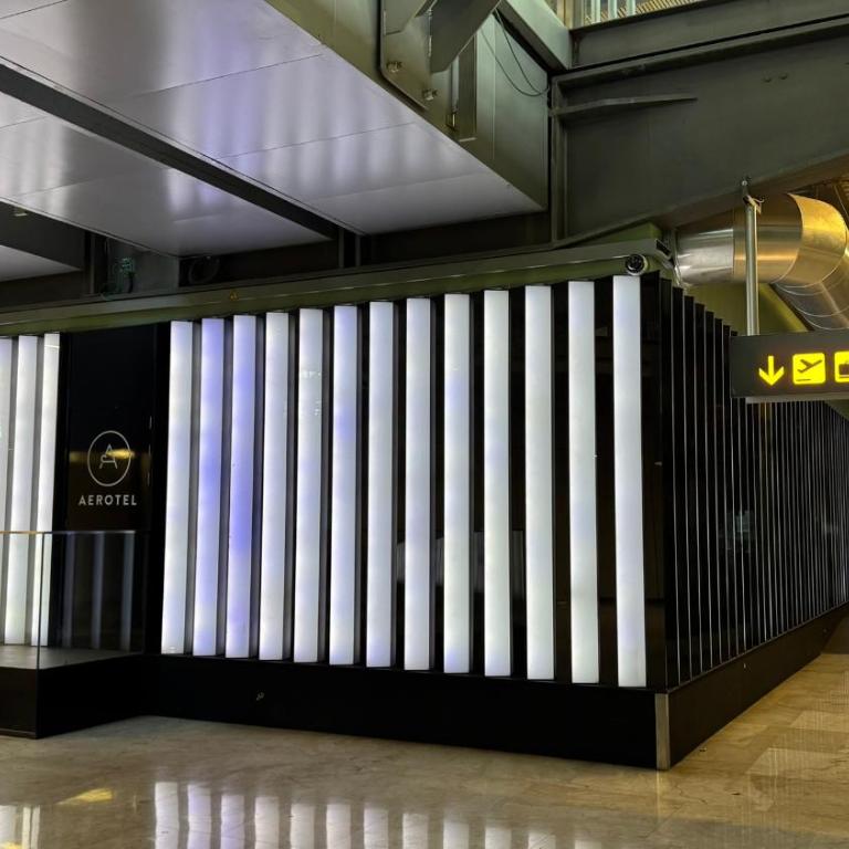 Aerotel Madrid Airport - Terminal 4 - Habitación Doble Deluxe - 1