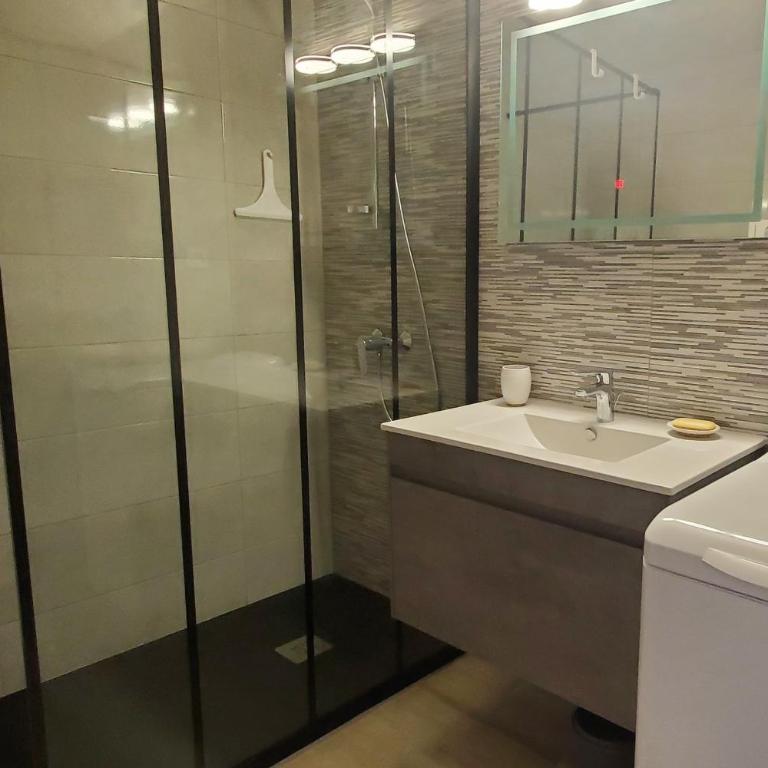 Bright apartment with nice view - Appartement - 13