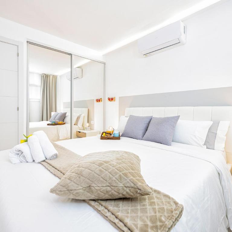 Los Molinos Bright Apartment - One-Bedroom Apartment - 27