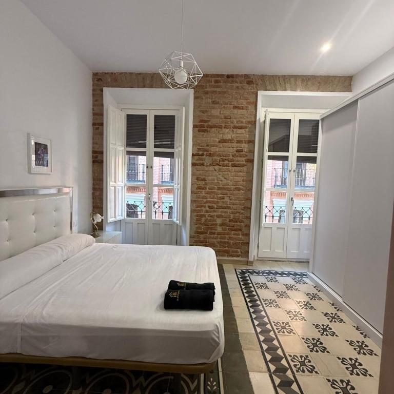 Apartamentos Mesones Catedral - Two-Bedroom Apartment with Balcony - 17