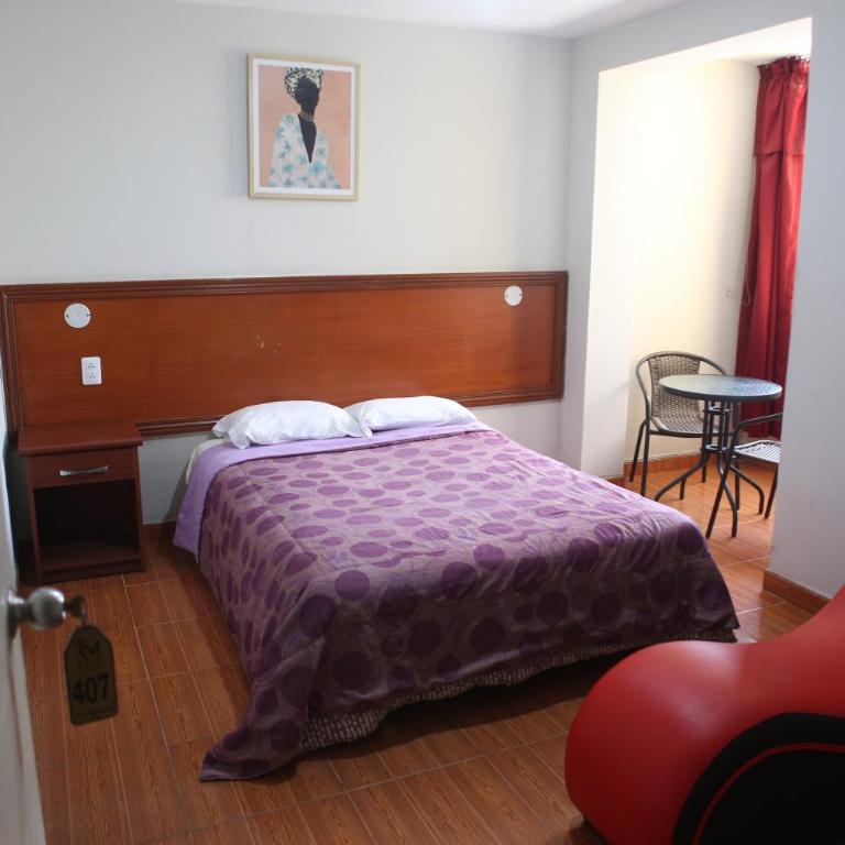 Hostal Real - Double Room with Private Bathroom - 2