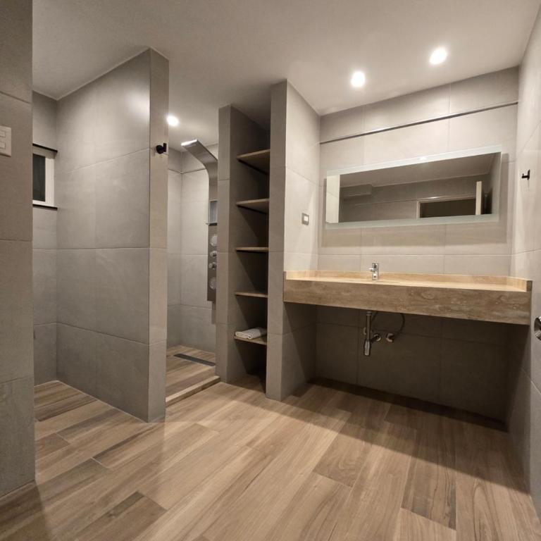 AH Residencial - Three-Bedroom Deluxe Apartment - 3