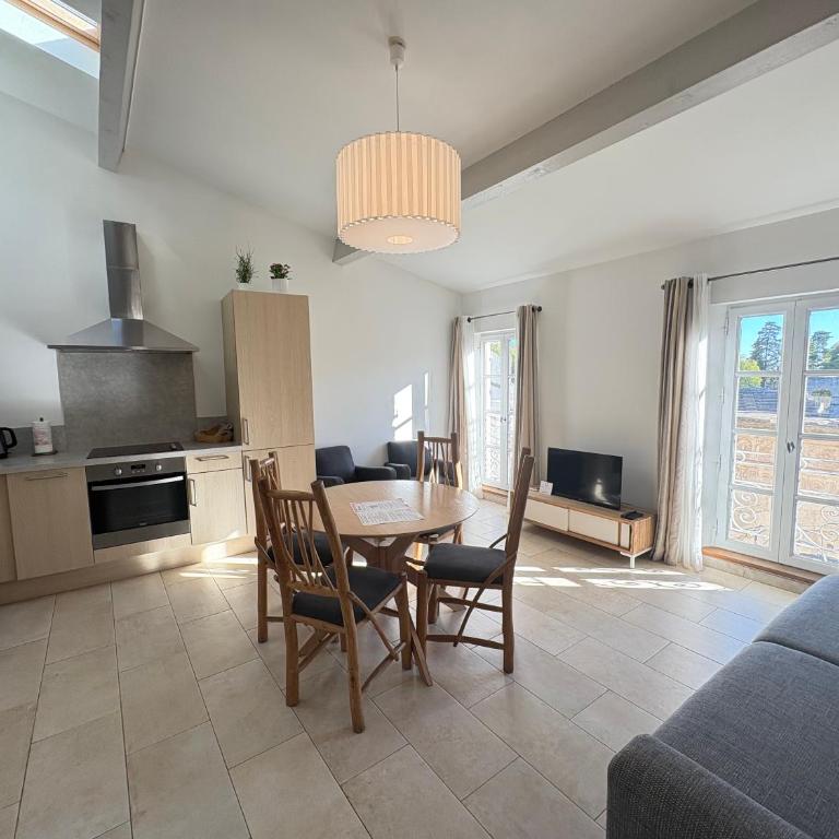 Holiday in Arles -Appartement du Théâtre Antique - Two-Bedroom Apartment - 3