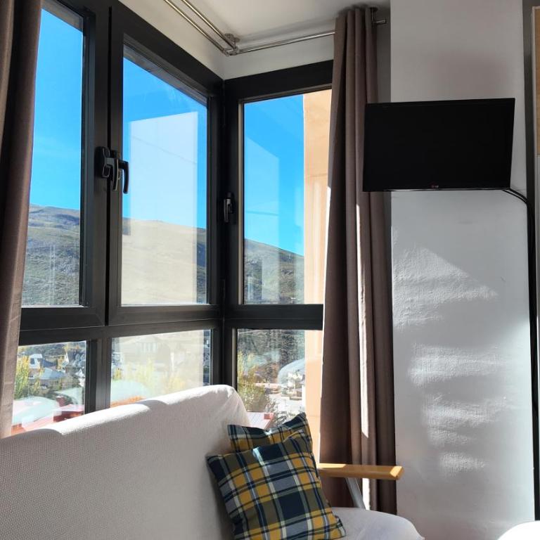 Apartamento Premium Snow Gorbea - Vistas a pistas, wifi y parking gratis Zona Baja - Apartamento de 2 dormitorios - 4