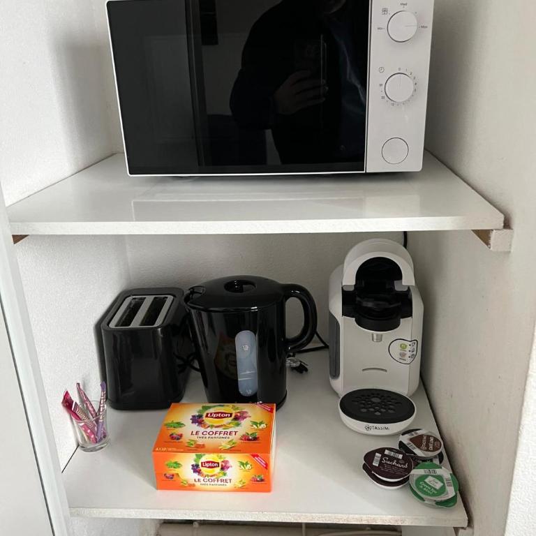 Studio 20m2 parking 4rue proudhon wifi rdcsureleve - Appartement 1 Chambre - 3