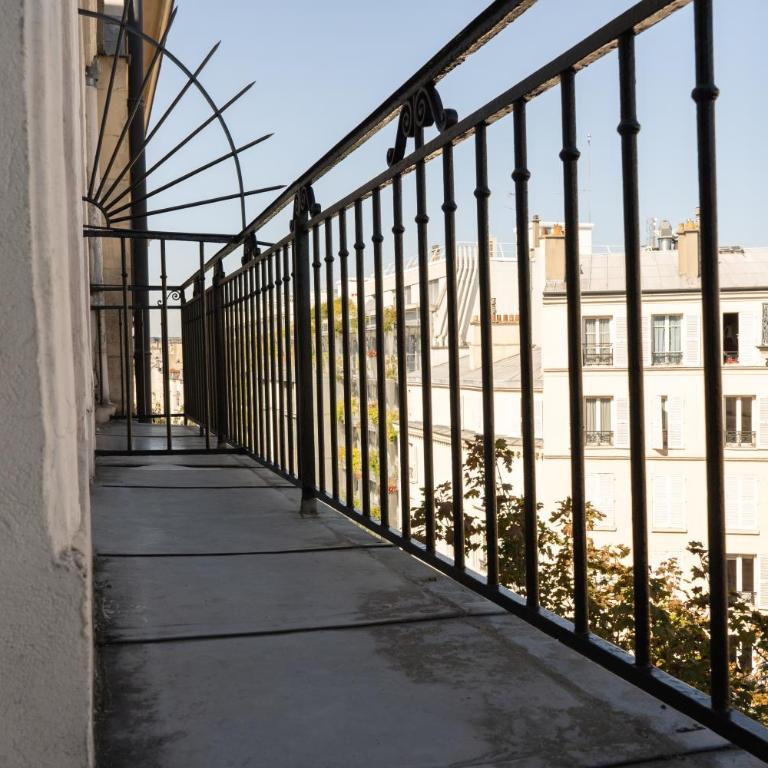 Joli Môme - Chambre Double avec Balcon - 9