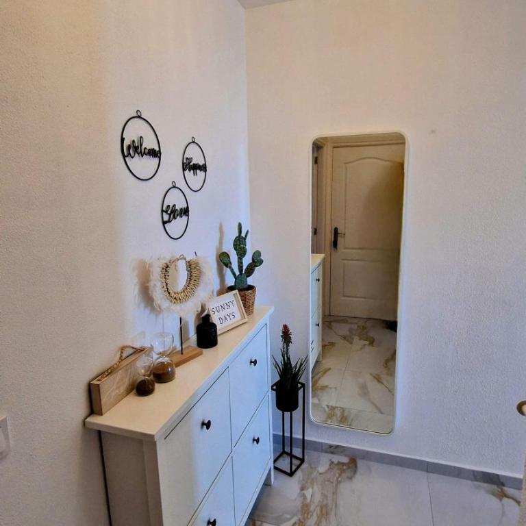 Skyview Apartment - Two-Bedroom Apartment - 4