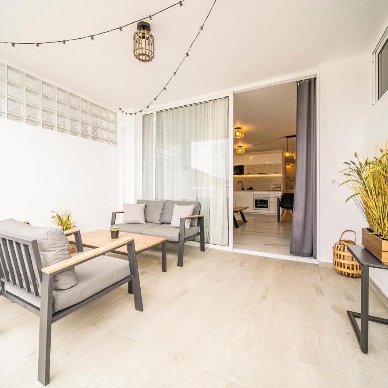 Skyview Apartment - Two-Bedroom Apartment - 29