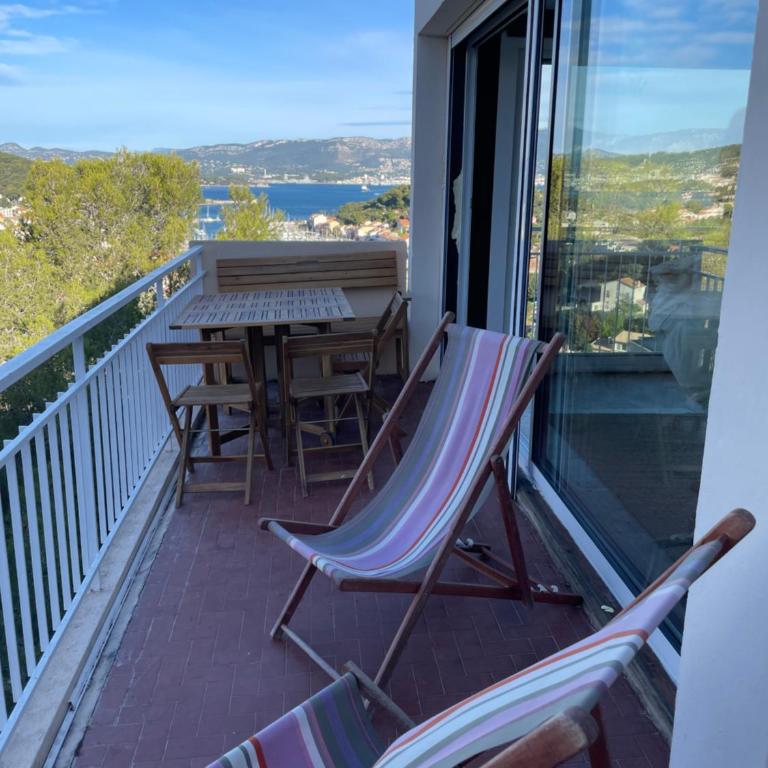 Vue mer incroyable, piscine, tennis et accès plage - 3 chambres - Apartment mit 3 Schlafzimmern und Hafenblick - 12