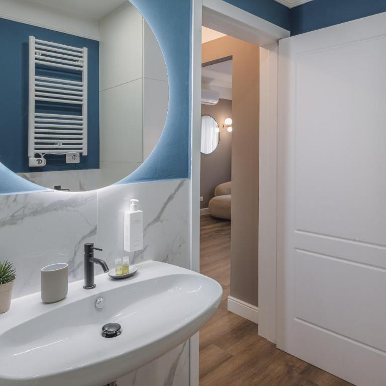 San Marco - FillYourHomeWithLove Design Apartment - Appartamento con 2 Camere da Letto - 39