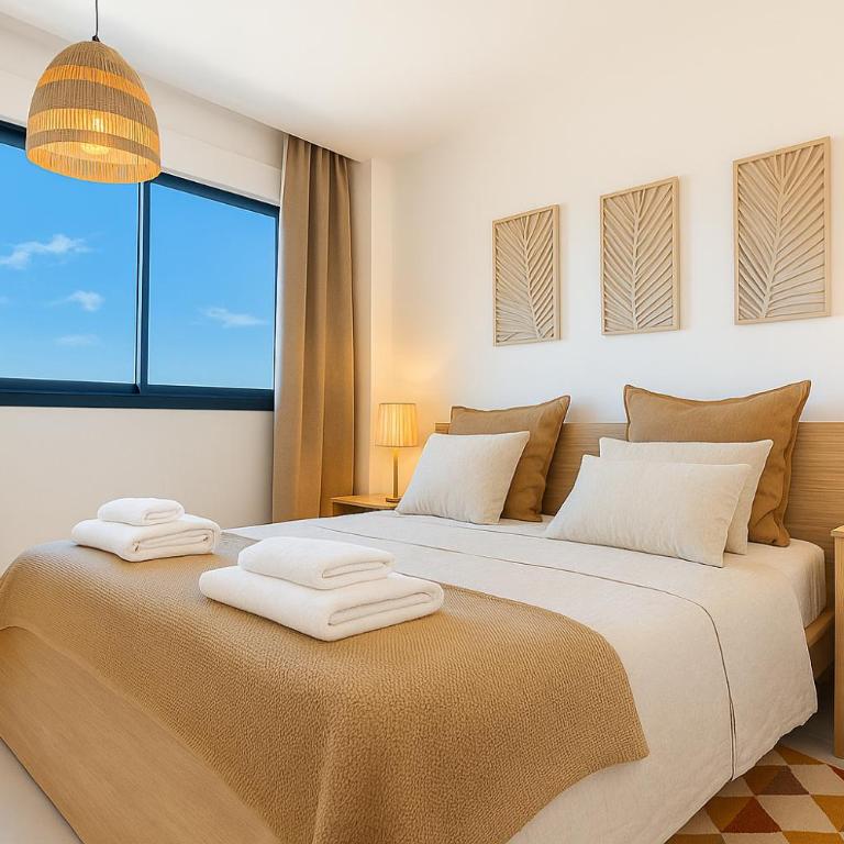 Luxury 2BR Apartment Big Terrace Pool Higuerón West - Apartamento de 2 dormitorios - 10