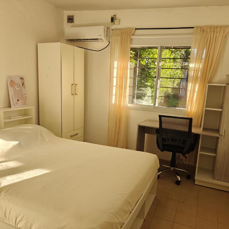 Complejo La Paz Casa de Campo- Dos casas ambas con piscina - Seven-Bedroom House - 5