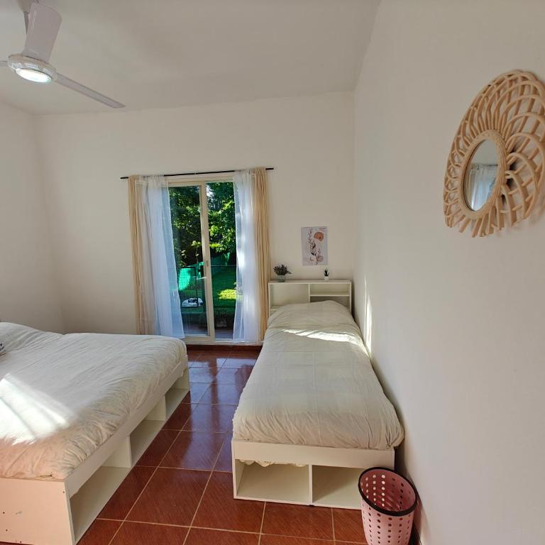 Complejo La Paz Casa de Campo- Dos casas ambas con piscina - Eight-Bedroom House - 28