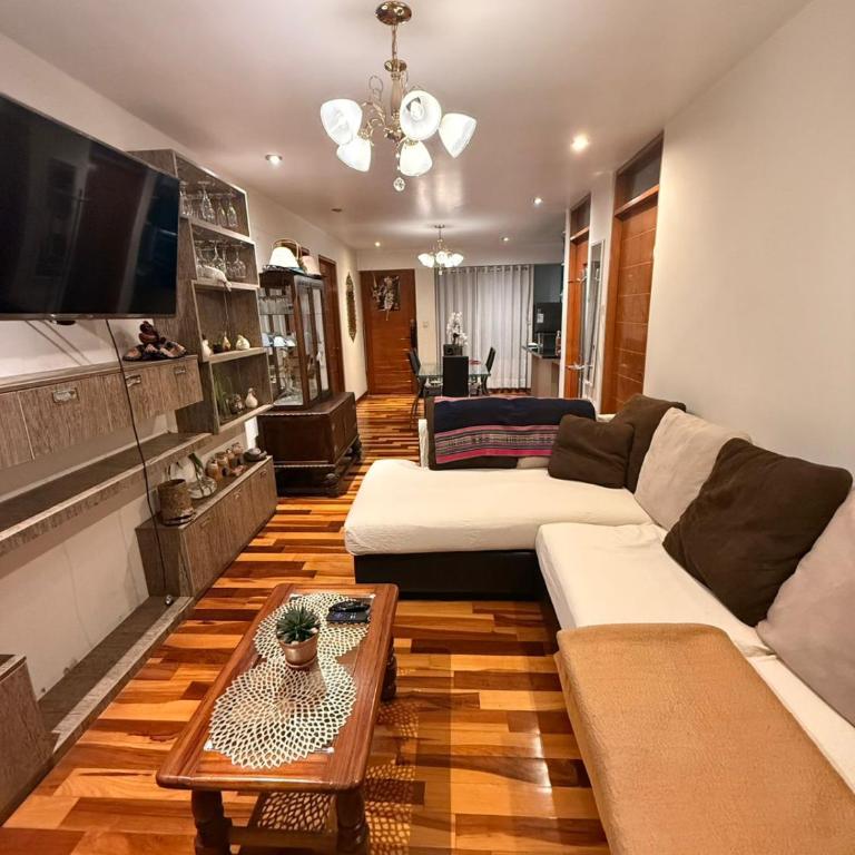 Beautiful and exclusive apartment with a nice view - Three-Bedroom Apartment with View - 85