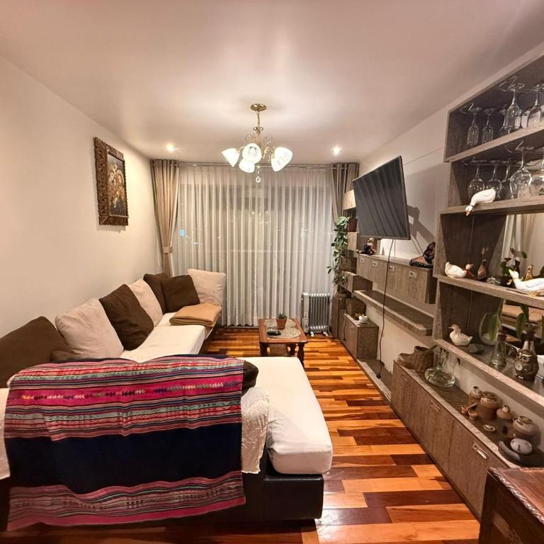 Beautiful and exclusive apartment with a nice view - Three-Bedroom Apartment with View - 82