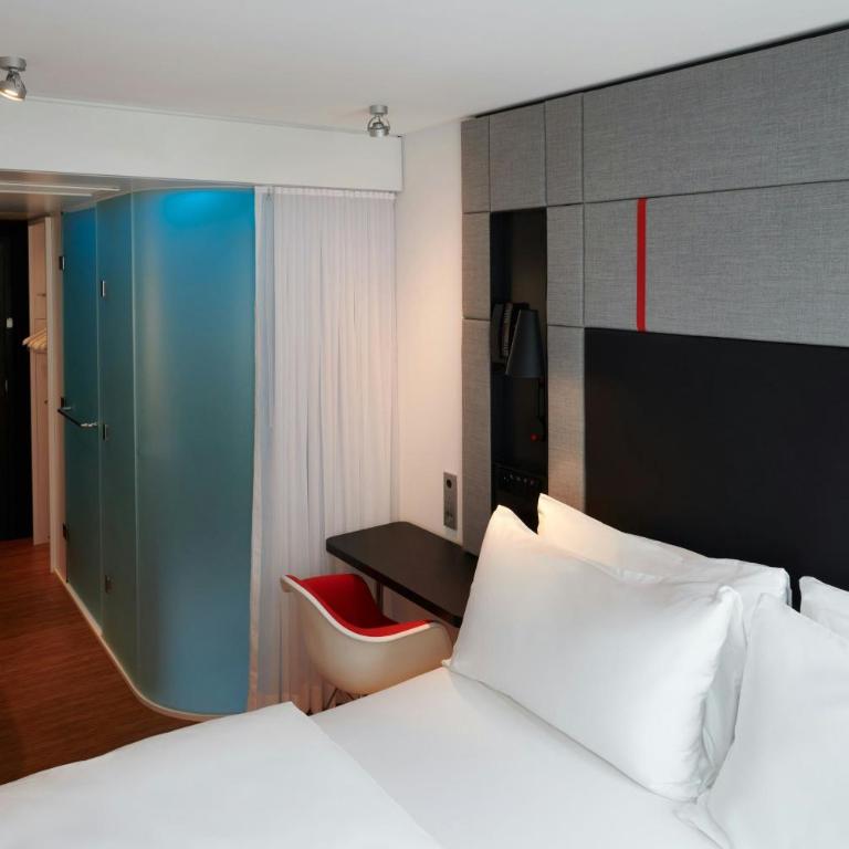citizenM Paris Opera - Chambre Lit King-Size - 5