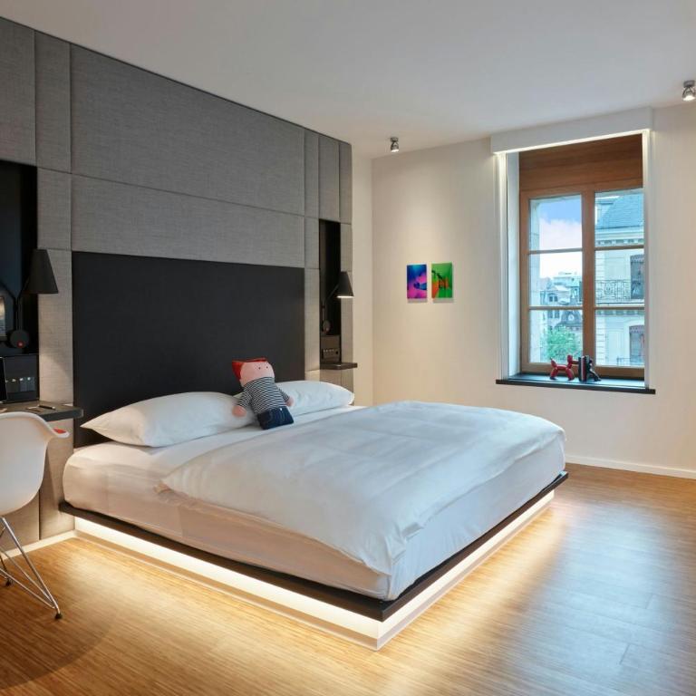 citizenM Geneva - King Room - Accessible - 1