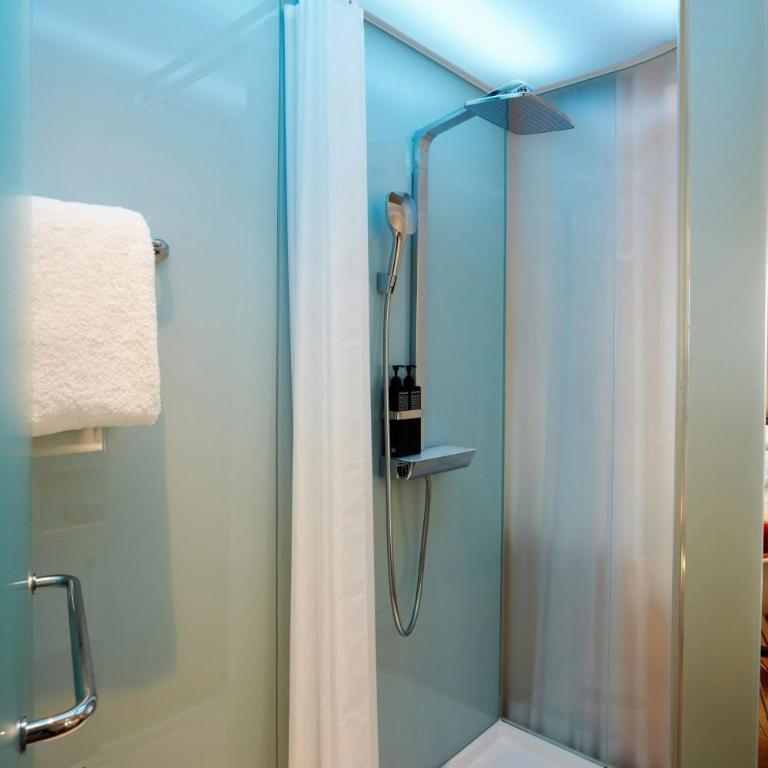 citizenM Geneva - King Room - 6