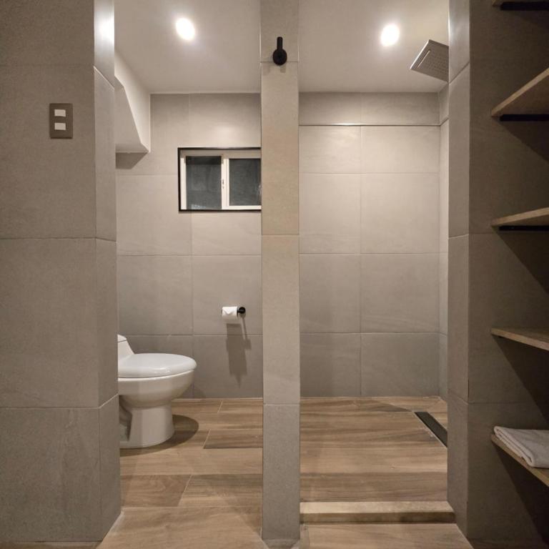 AH Residencial - Three-Bedroom Deluxe Apartment - 8