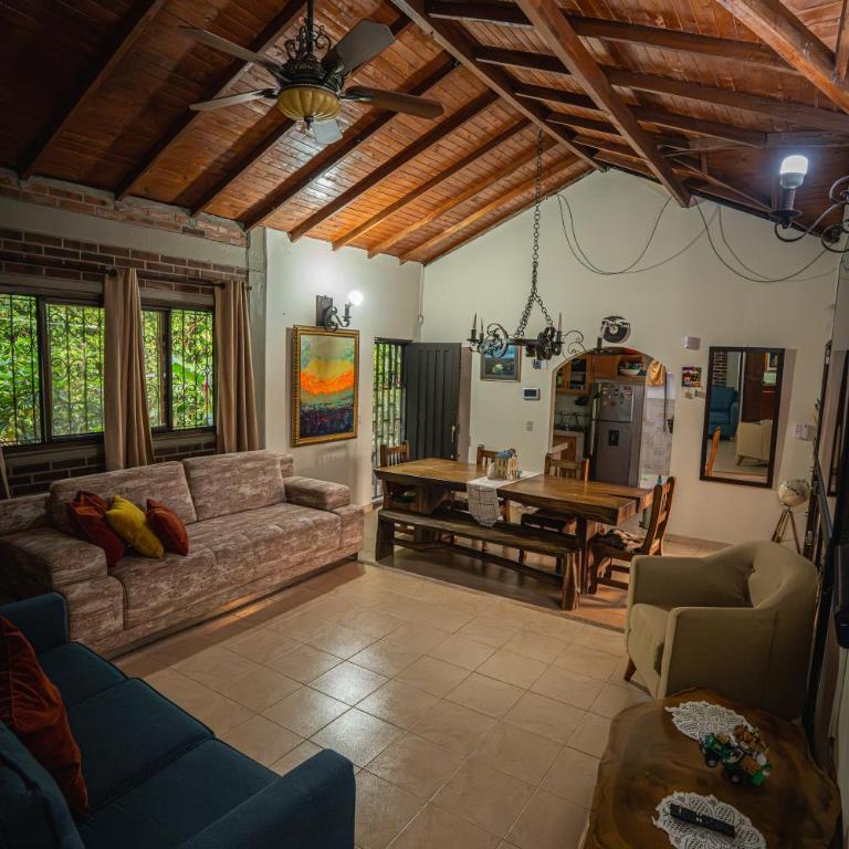 La Adorada Resort Boutique Villa - Six-Bedroom House - 80