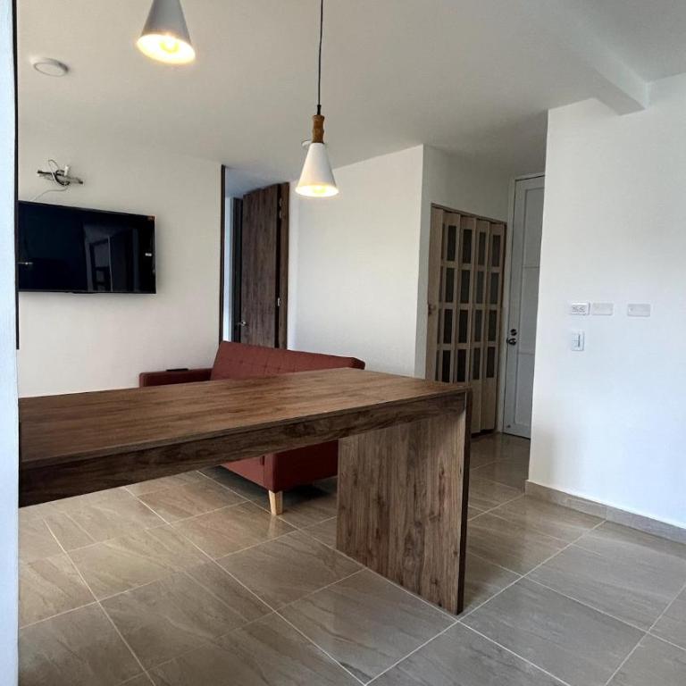 Moderno y bien ubicado, cerca a Girardot - Apartamento de 2 dormitorios - 8