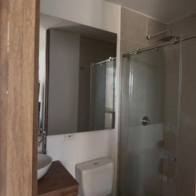 Moderno y bien ubicado, cerca a Girardot - Apartamento de 2 dormitorios - 10