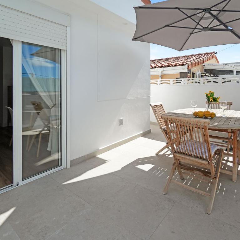 La Casita de Emily - Reformada, bien situada y con piscina amplia - Casa de 2 dormitorios - 38