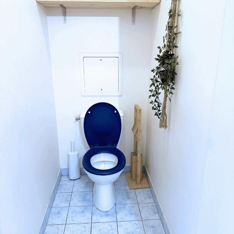 uta house la plaine - Three-Bedroom Apartment - 10