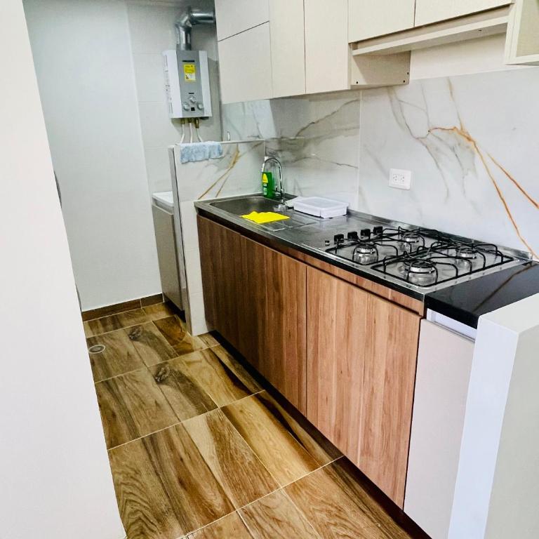 Apartamento completo cómodo con vista y todo cerca CC VIVA - Apartamento de 2 dormitorios - 4