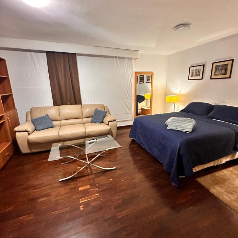 Suite Ejecutiva full equipo en Los Palos Grandes - One-Bedroom Apartment - 7