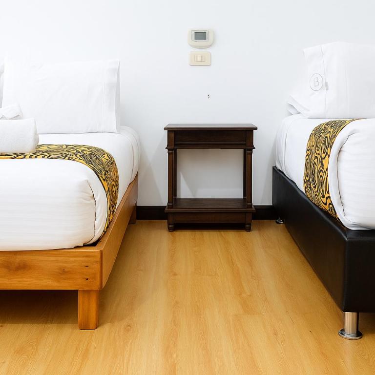 Mongui Plaza Hotel - Habitación Cuádruple Estándar - 8