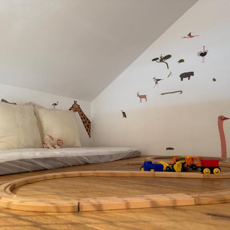 DAS BISCHOF - 5 exklusive Ferienwohnungen und 1 Doppelzimmer - 4x mit privater Zirben Sauna - Semmelservice & Hindelang PLUS - Studio mit Bergblick - 5