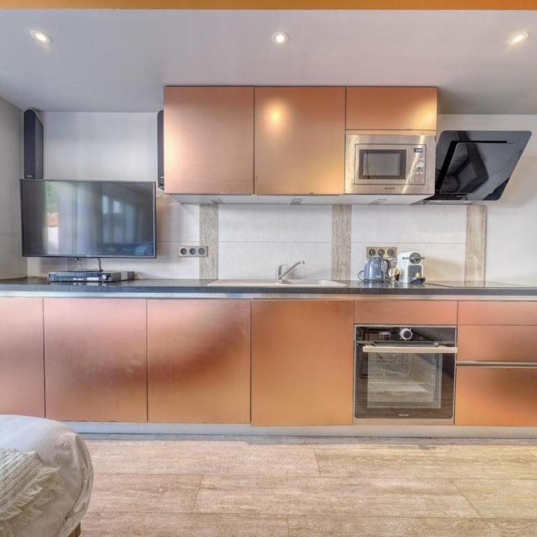 Suite & Spa - Jacuzzi - Sauna - Appartement 1 Chambre avec Baignoire Spa - 36