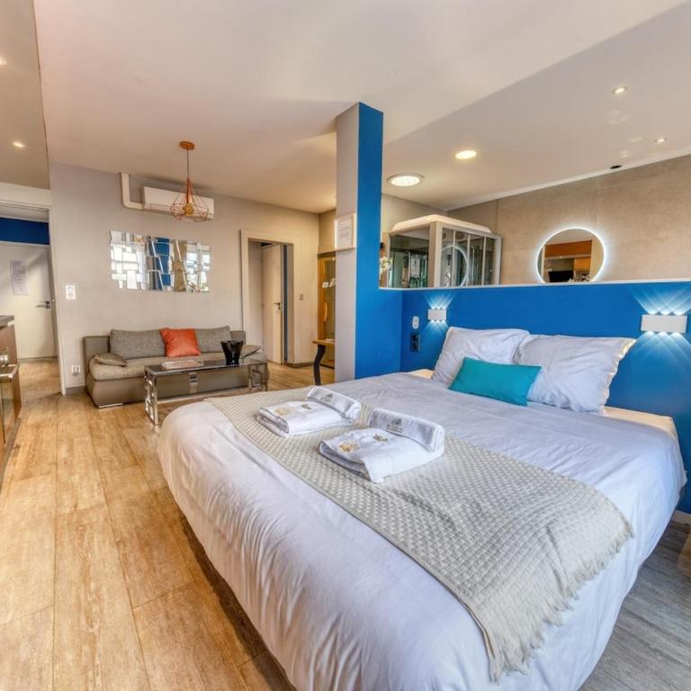 Suite & Spa - Jacuzzi - Sauna - Appartement 1 Chambre avec Baignoire Spa - 4