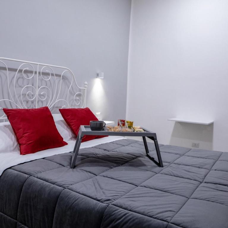 B&B Le quattro porte di napoli CENTRO STORICO - Camera Matrimoniale con Bagno Privato - 4
