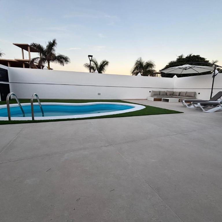 LAS MAGNOLIAS- Villa with Private Pool & BBQ - Three-Bedroom Apartment - 10