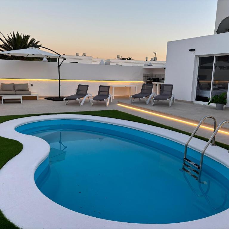 LAS MAGNOLIAS- Villa with Private Pool & BBQ - Three-Bedroom Apartment - 1