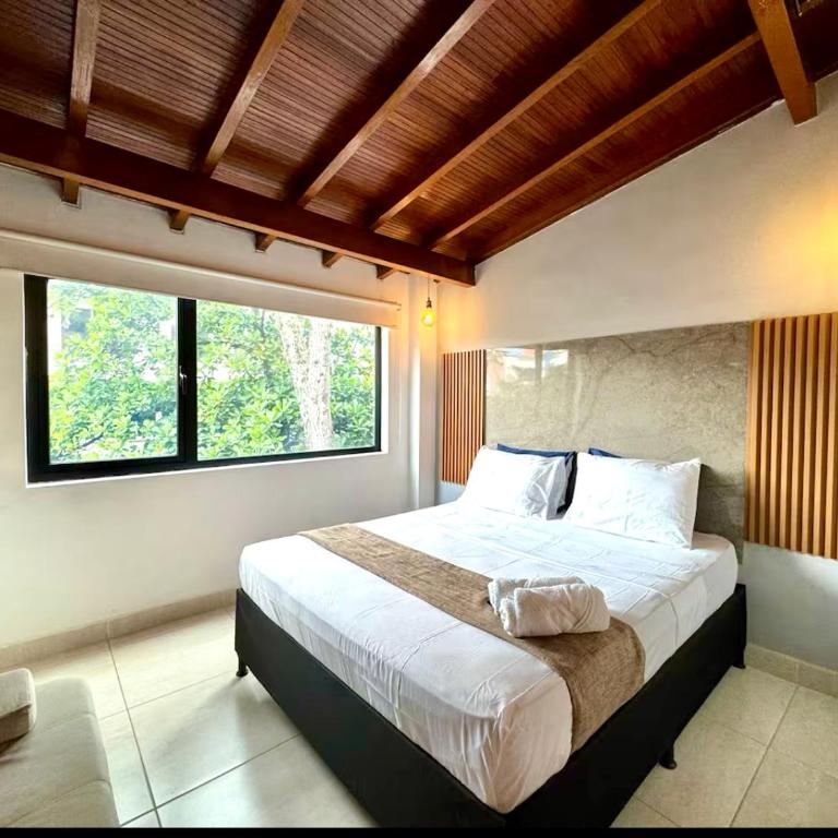 Urbanity Living - Estudio Deluxe con cama grande - 6