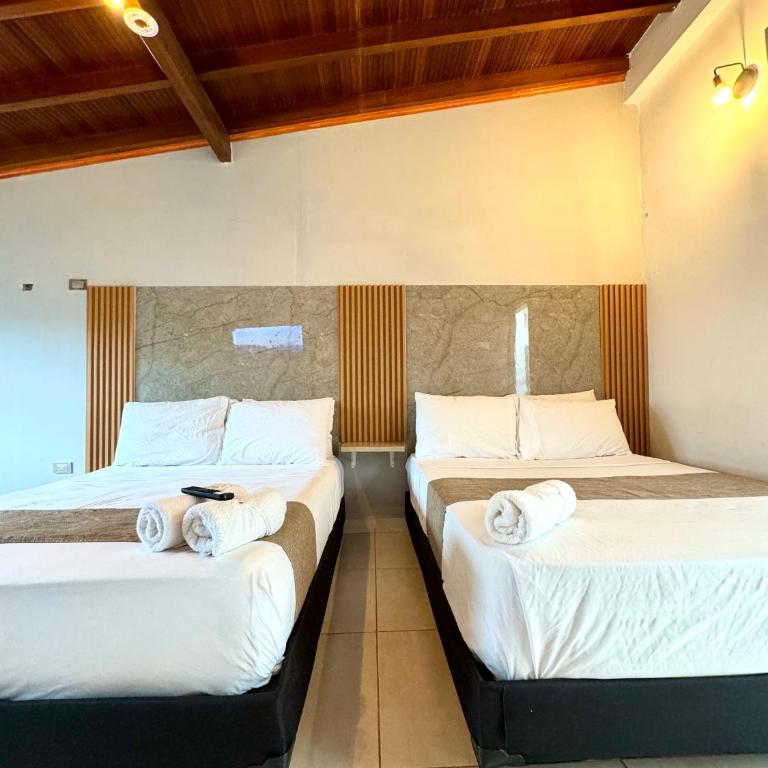 Urbanity Living - Habitación Doble Deluxe - 2 camas dobles - 11