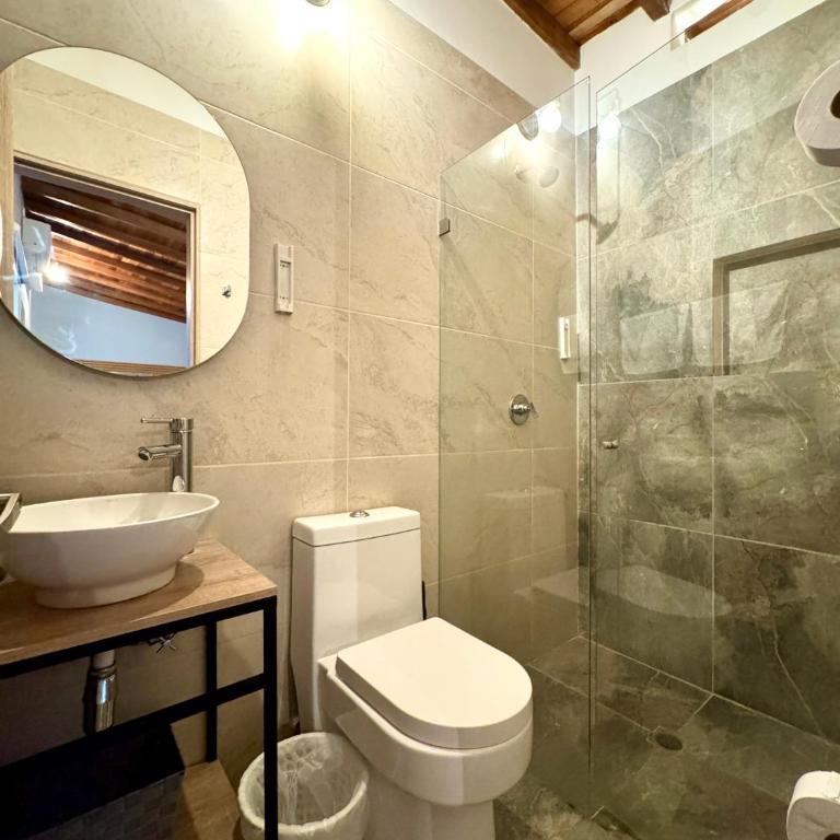 Urbanity Living - Habitación Doble Estándar con 2 camas grandes - 2