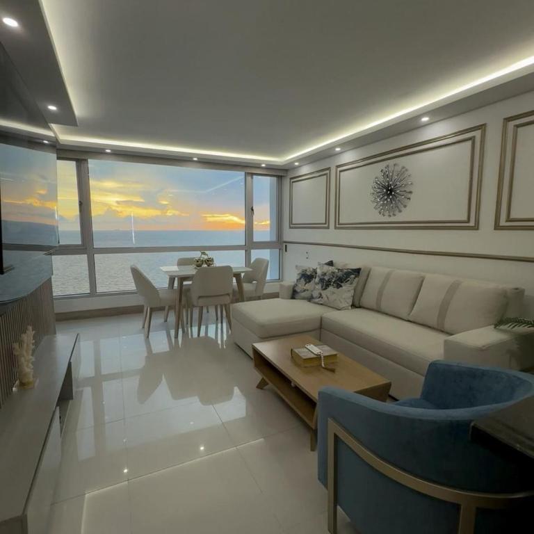 Apartamento en Palmetto sunset frente al mar piso 20 - Three-Bedroom Apartment - 7