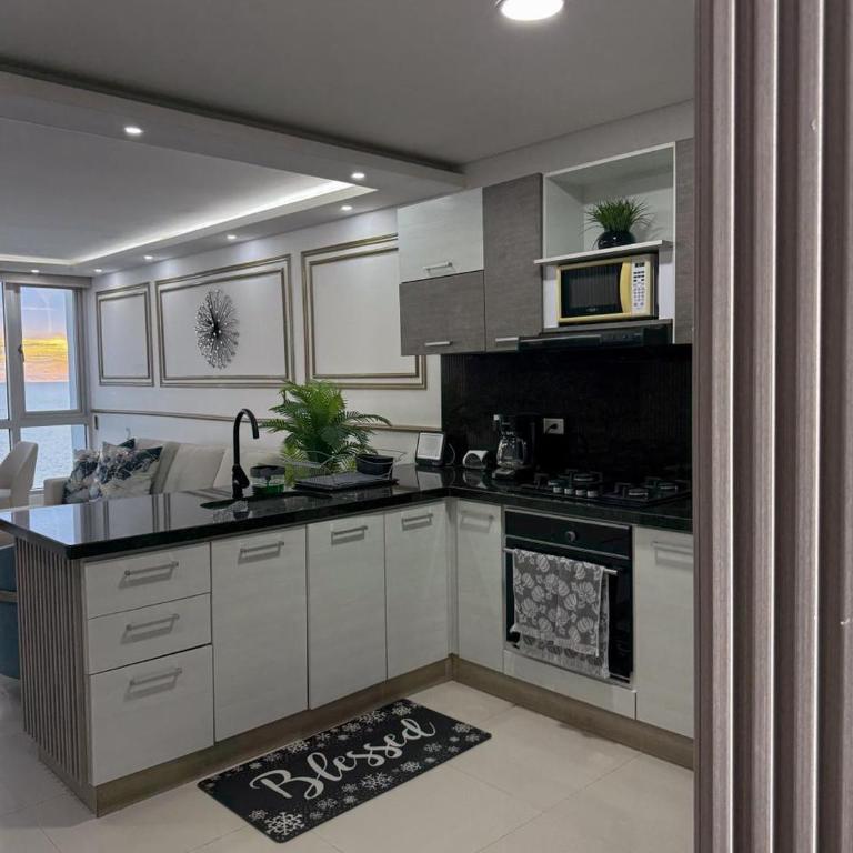 Apartamento en Palmetto sunset frente al mar piso 20 - Three-Bedroom Apartment - 9