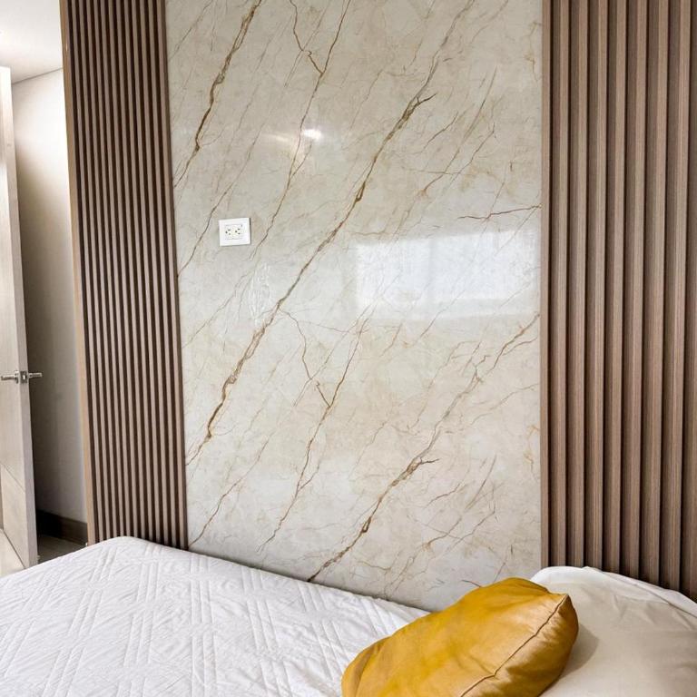 Apartamento en Palmetto sunset frente al mar piso 20 - Three-Bedroom Apartment - 24