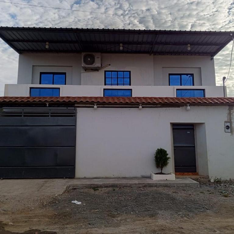 Casa en playas - Five-Bedroom House - 7