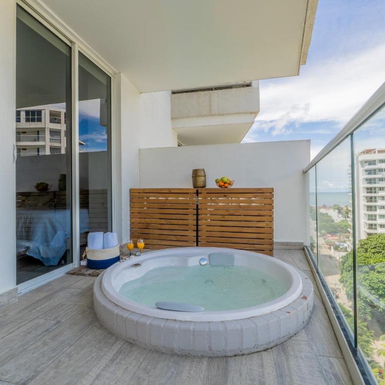 Dominique 1101 - Espectacular Apto con Jacuzzi - Apartamento de 2 dormitorios con balcón - 77