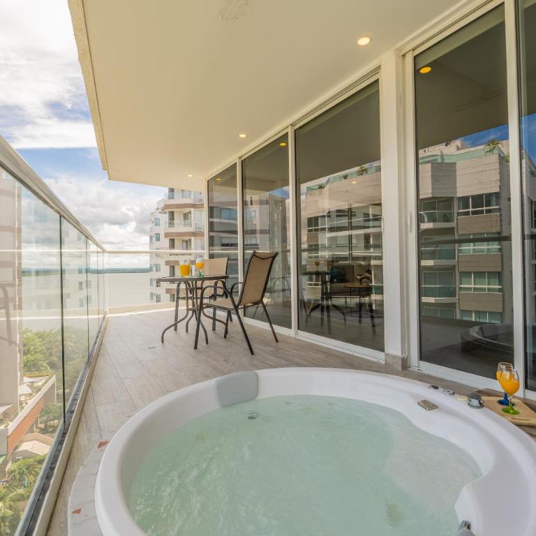 Dominique 1101 - Espectacular Apto con Jacuzzi - Apartamento de 2 dormitorios con balcón - 63