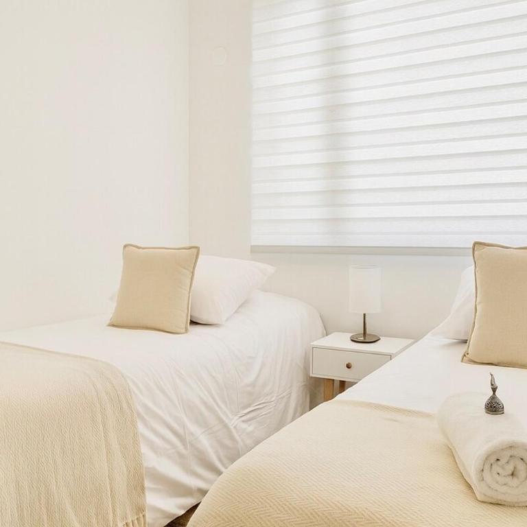 Apartment steps from the beach, 3D-2B and elevator - Three-Bedroom Apartment - 12