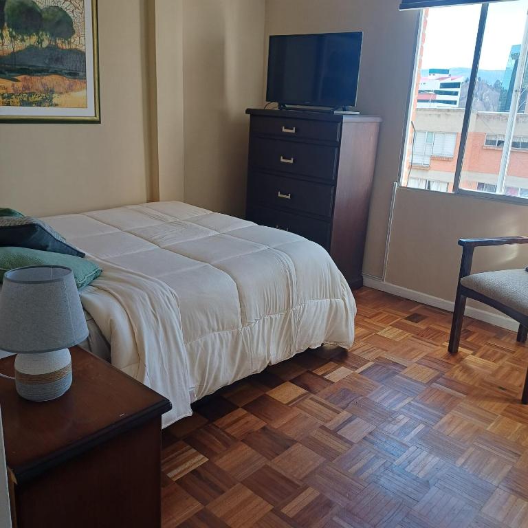 Un hogar lejos de casa - Two-Room Apartment - 2