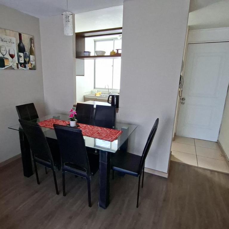Departamento a una cuadra de la Playa - Three-Bedroom Apartment - 3
